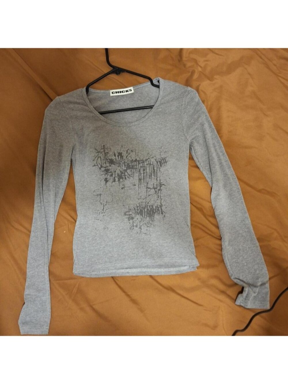 CHICKS Grey form fitting top